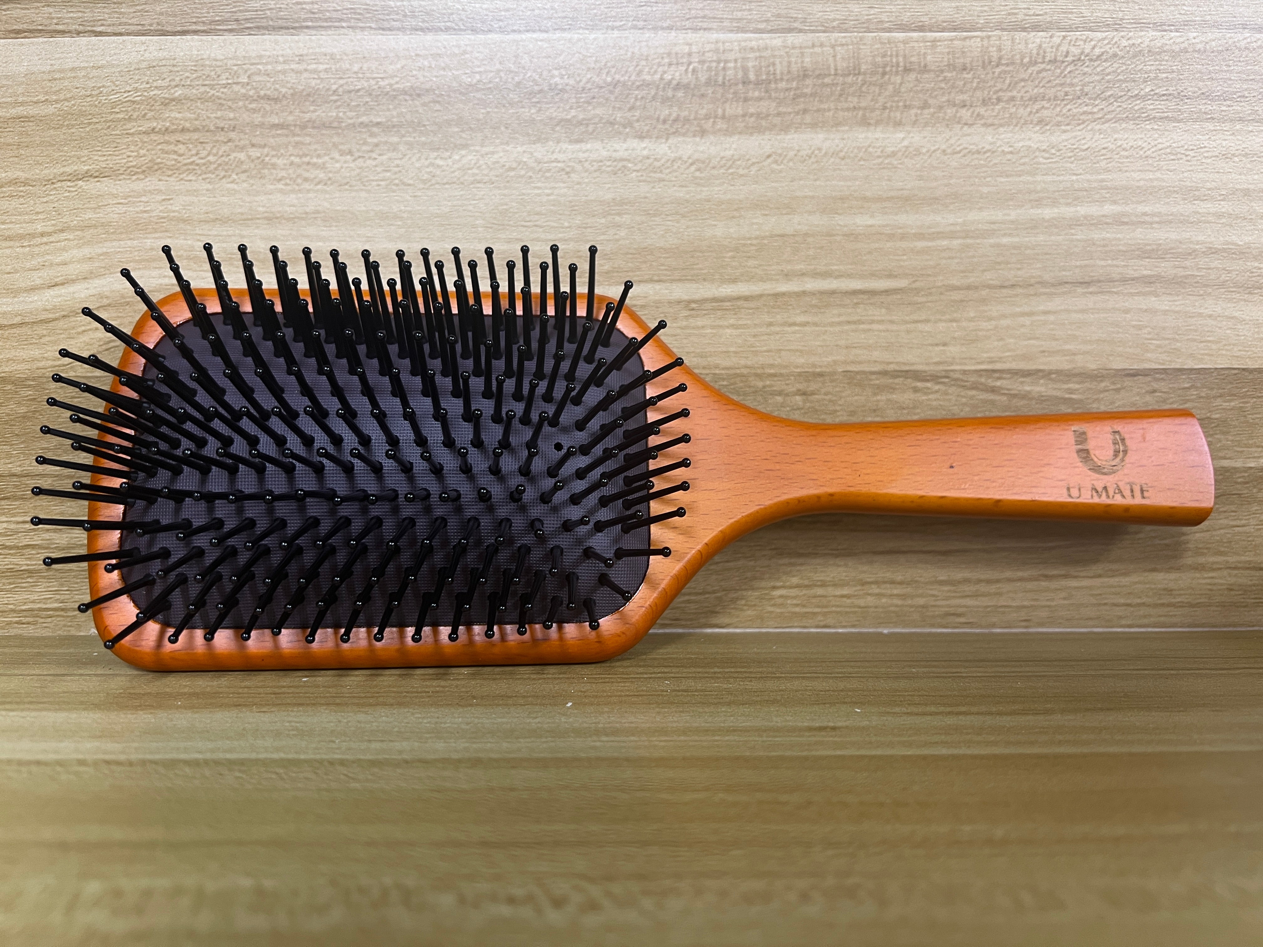 paddle hair brush